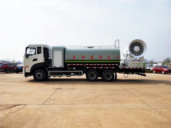 國(guó)六東風(fēng)天龍后八輪 20噸 噴霧車(chē)